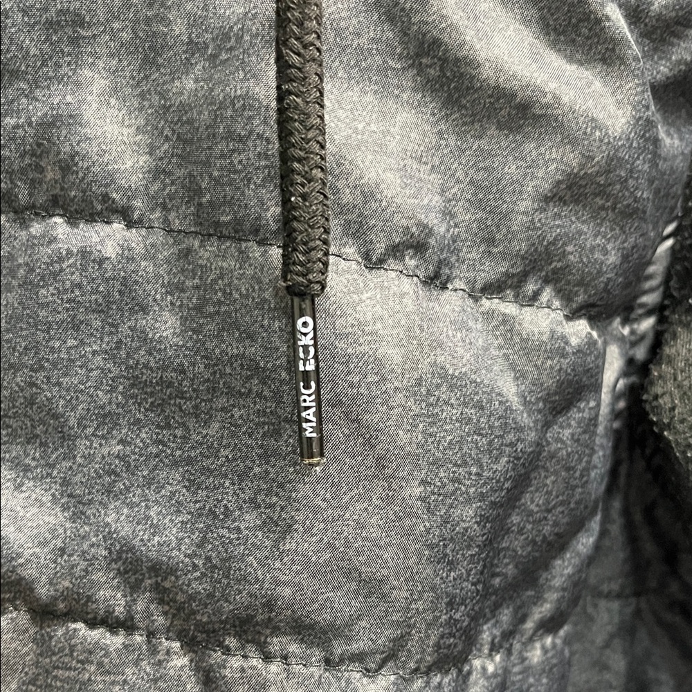 Preowned Marc Ecko Puffer Jacket Hoodie Zip Up Size Large Y2K . - Picture 10 of 13